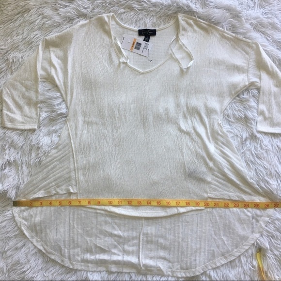 Jessica Simpson off white high low blouse Small - Picture 6 of 10